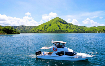 Bose Speedboat, Boat trip Labuan Bajo, Komodo boat trip, Komodo Island boat, Komodo tour Lombok, Komodo boat trip, Komodo boat trip, Bose, Komodoexplore, Komodoboatstour,