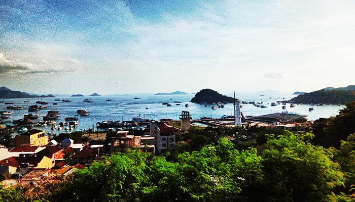 Komodo, Komodo Tour, Komodo Tourism, Holiday on Komodo Island, 
Cheapest Komodo Tour Packages 2025, sailing boat labuan bajo