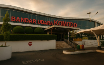 Labuan Bajo Airport, Komodo International Airport (LBJ), Komodo National Park, Pink Beach, liveaboard, private cruise, Luxury