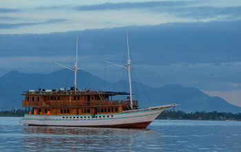 komodo luxury trip, komodo luxury cruise, komodo luxury labuan bajo, komodo luxury tour, komodo luxury cruise lombok, komodo