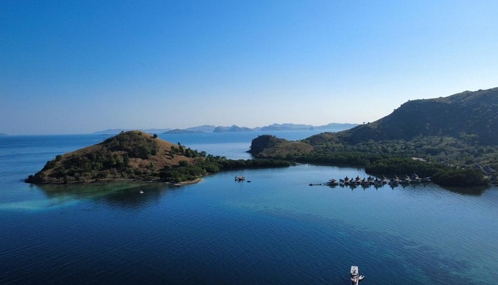 Labuan Bajo Flores, Labuan Bajo Travel, komodo Tour, Komodo National Park tour, Private Komodo Tour, Komodo Island tour