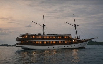 komodo luxury cruise, komodo national park tours, komodo tour, komodo tour packages, tour to komodo, komodo indonesia tours