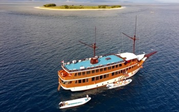 komodo cruise from lombok, komodo luxury lombok, komodo luxury cruise, Komodo Boat Tour, komodo boat trip, komodo Tour
