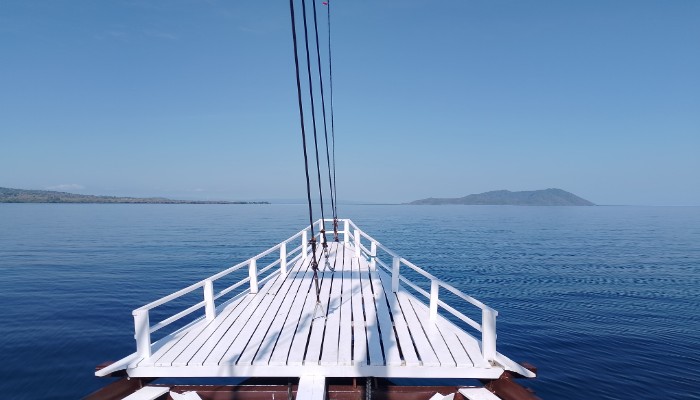 Best Time to Visit Komodo National Park 2026