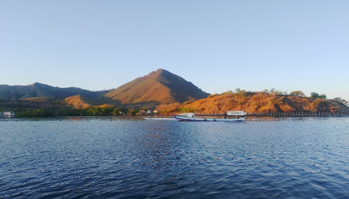 How to Get to Kayangan Harbor from Mataram & Gili Islands?