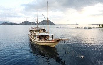 Komodo boat Trip from flores to Lombok 2026