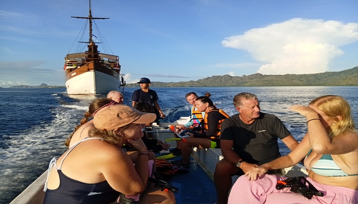 Komodo boat tour